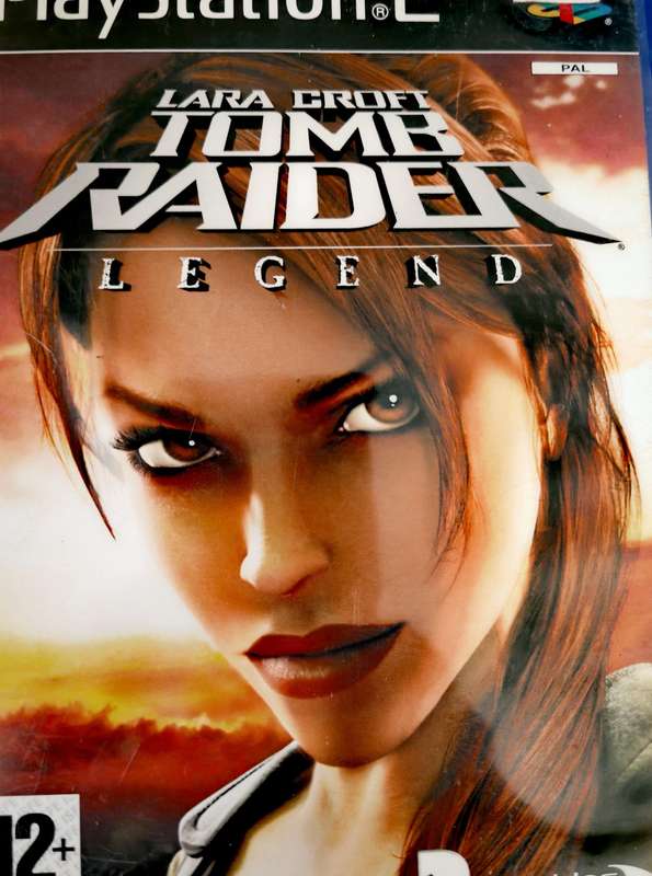 LARA CROFT TOMBRAIDER LEGEND PS2