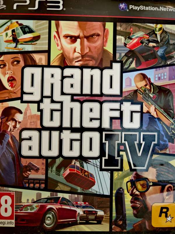 GRAND THEFT AUTO 4 (PS3)