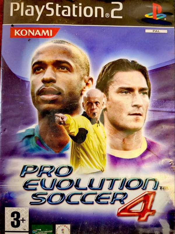 PRO EVOLUTION SOCCER 4 PS2