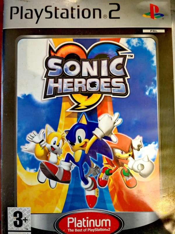 SONIC HEROES (PS2)