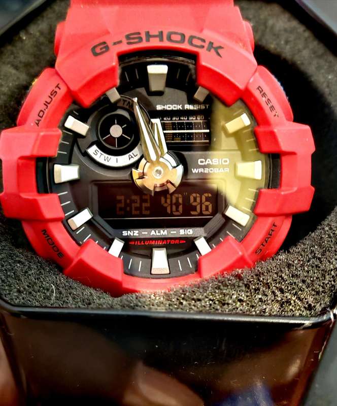 CASIO GENT'S G-SHOCK GA 700 WATCH