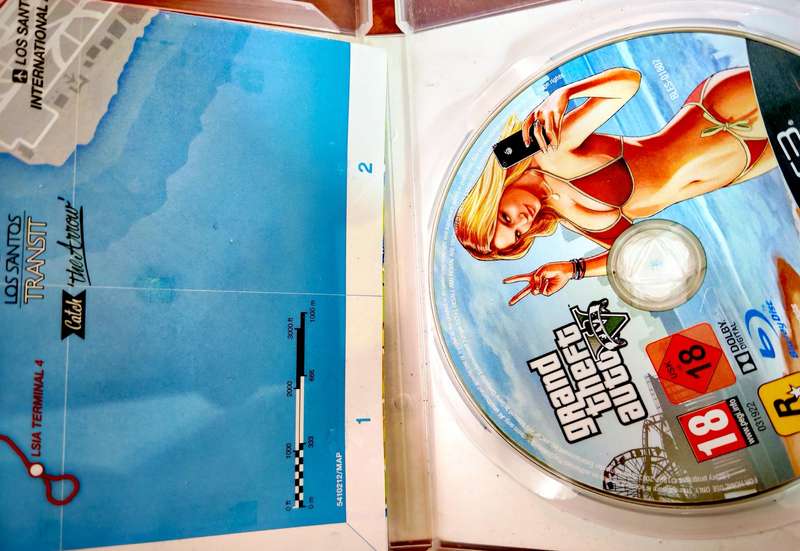 GRAND THEFT AUTO 5 (PS 3) COMPLETE GREAT CONDITION