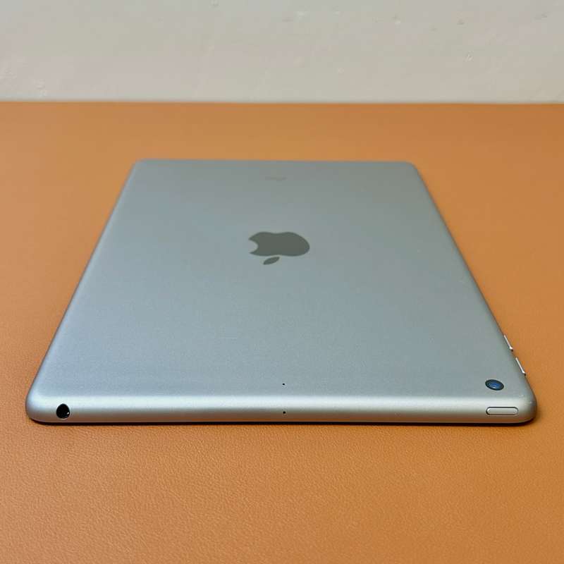 Apple iPad 5th Gen 9.7 Inch | Space Grey | 32GB | WiFi (1 Month Warranty)