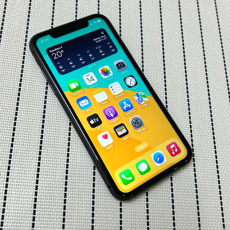 Apple iPhone 11 Black 64GB (1 Month Warranty)