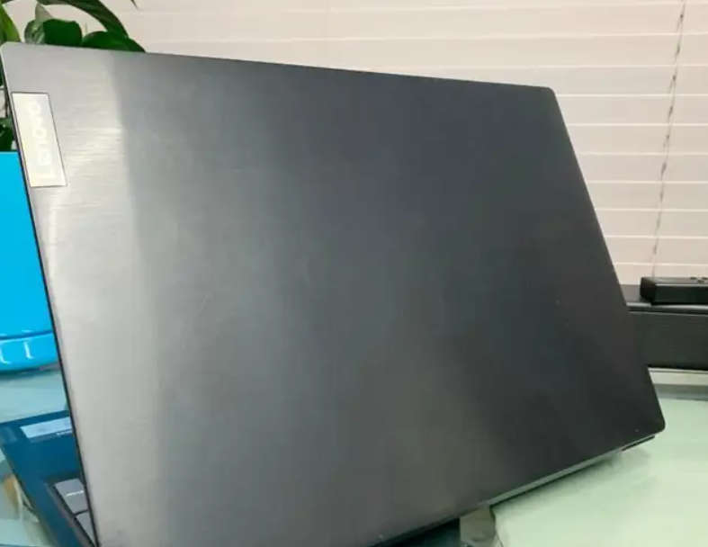 LENOVO IDEAPAD S145 LAPTOP CORE i3 1005G1 10th Gen @ 1.2GHZ & CHARGER