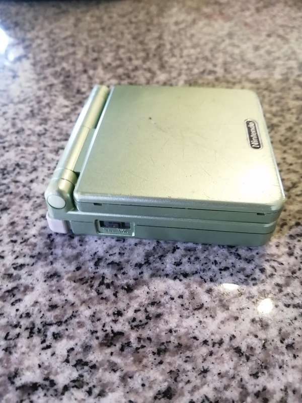 Game Boy Advance SP 101