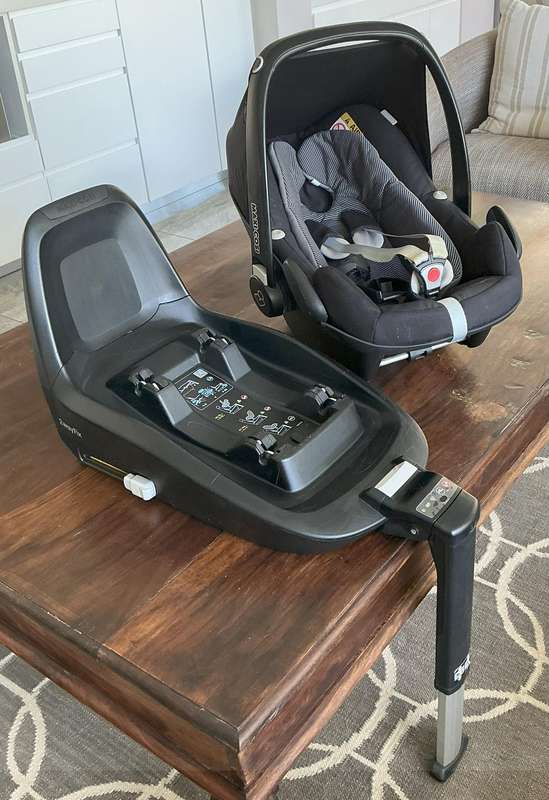 Baby Car Seat & Isofix Base