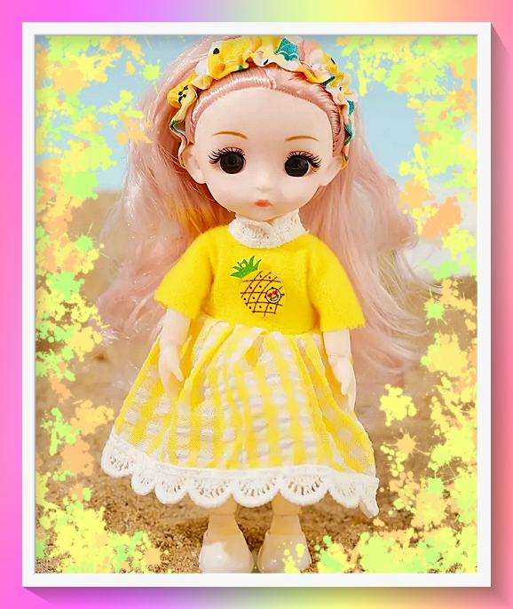 Charming Key ring style Fashion Doll
