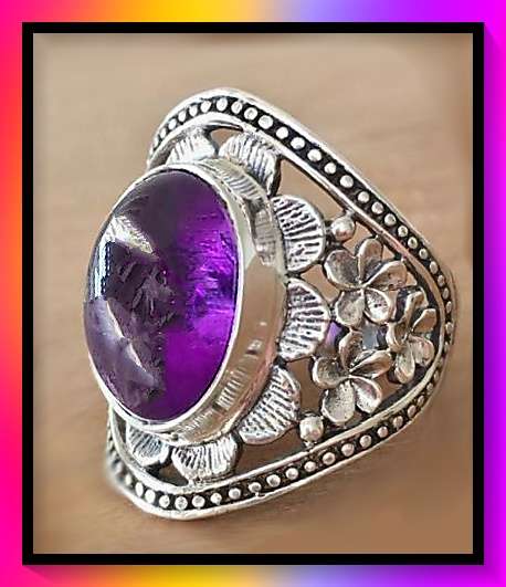 Antique style Hollowed Out Flower and Stone Design Ring size 10