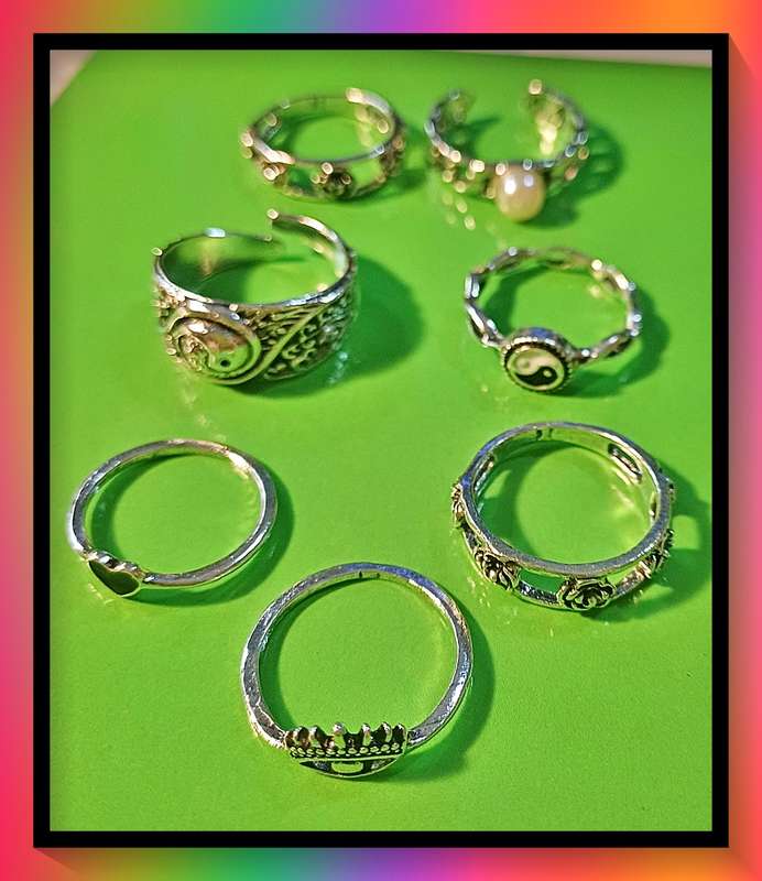 Yin Yang design 7 piece stacking knuckle ring set