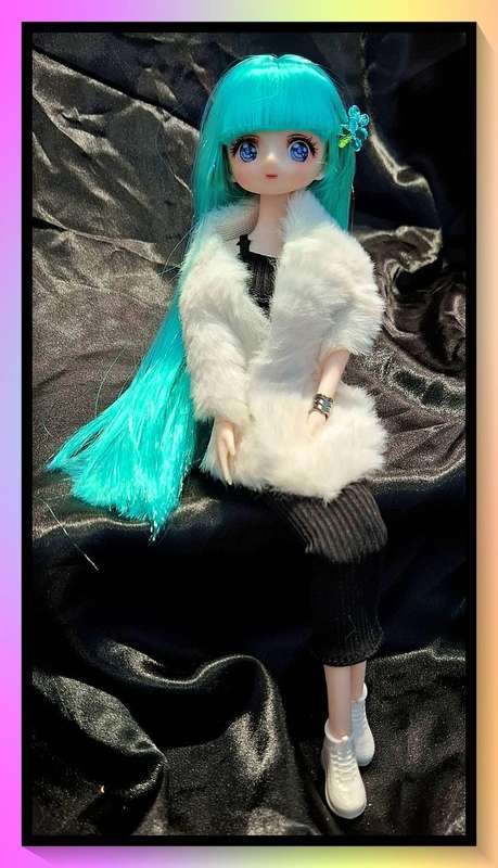 Beautiful emerald hair anime style winter stole fitted dress doll