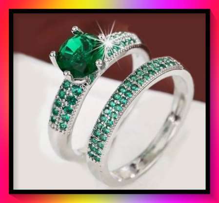 Spectacular 2-piece green simulated emerald crystal stone ring size 7