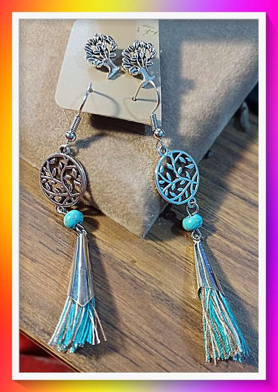 Enchanting simulated turquoise earrings (2 pairs)