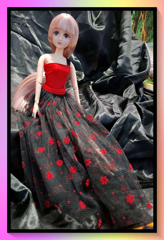 Stunning red and black 2-piece outfit princess model doll