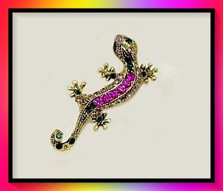 Cute purple gecko lizard lapel pin brooch