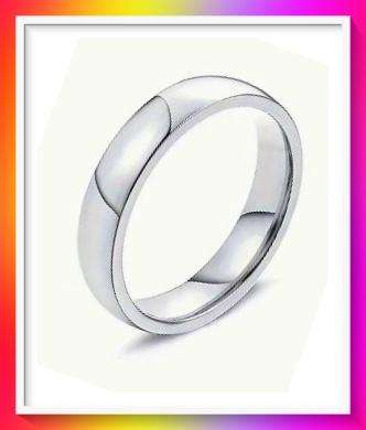 Lovely Minimalist silver tone wedding band style ring Size 8