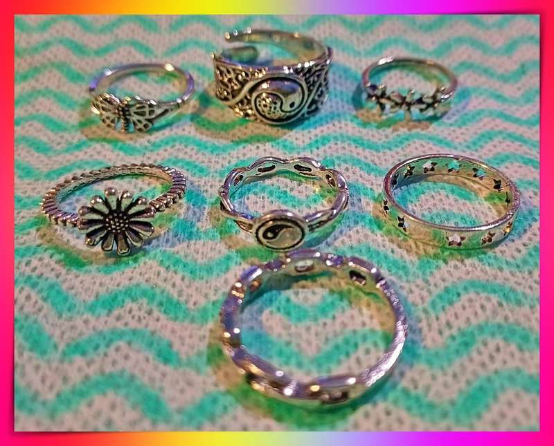 Amazing 7 piece stack ring set
