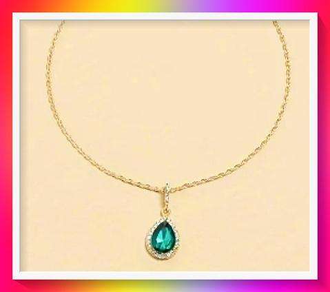 Exquisite Emerald Green Water Drop Crystal Pendant Necklace