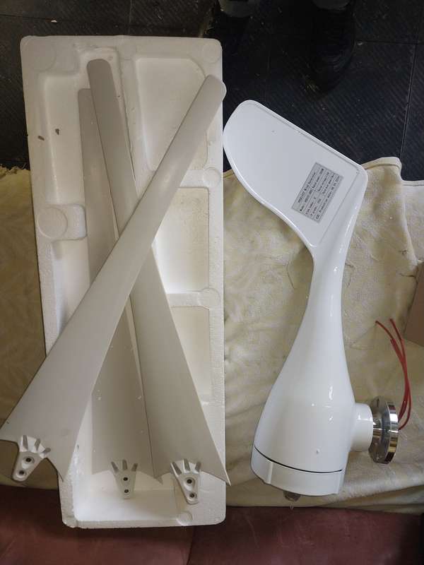 300W 12V/24V wind turbine kit for lifepo4 lithium batteries