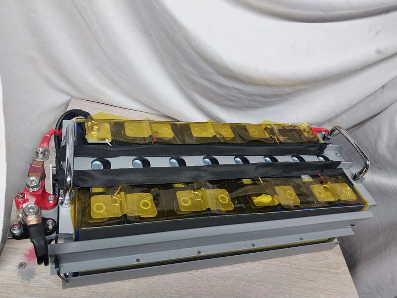 Custom 24V 100AH lifepo4 battery 60A Bms