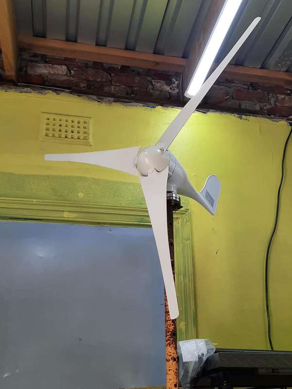 300W 12V/24V wind turbine kit for lifepo4 lithium batteries