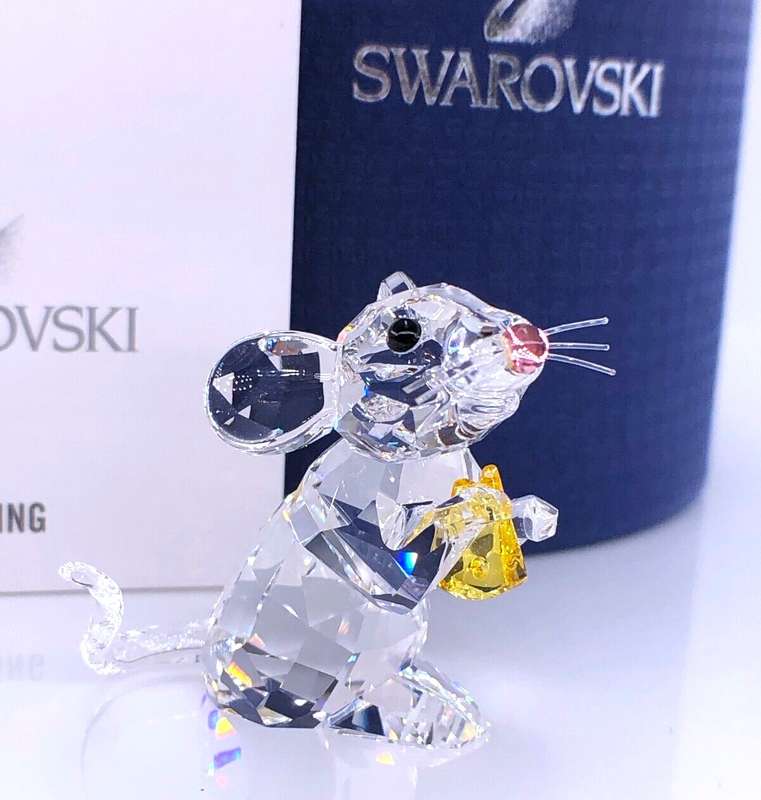 Swarovski Crystal Mouse with Whiskers And Cheese