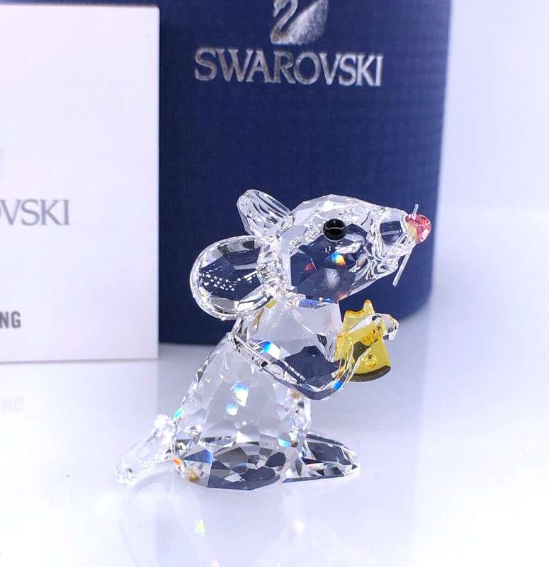 Swarovski Crystal Mouse with Whiskers And Cheese