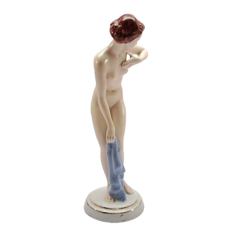 Beautiful Art Deco nude figure by Elly Strohbach for Royal Dux, Czechoslovakia, around 1935