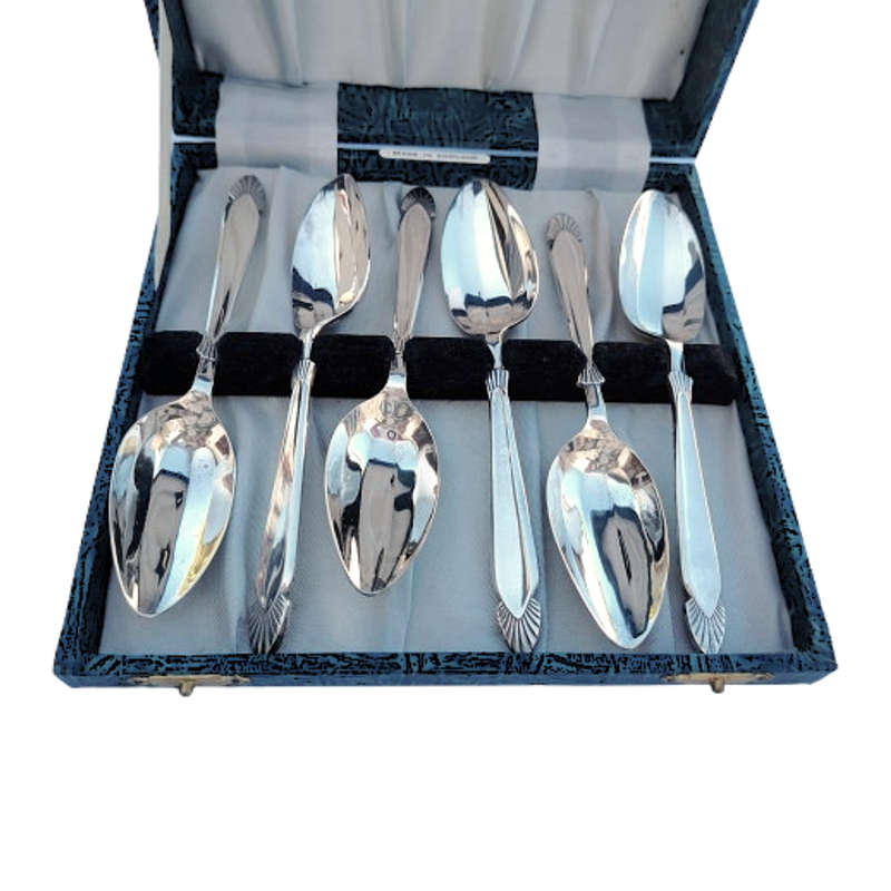 Vintage Silver Plated Dessert Spoons Boxed
