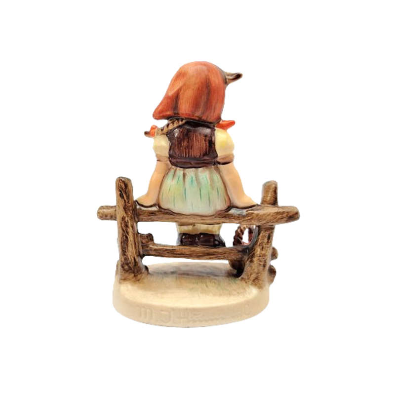 Goebel Hummel Figurine, Just Resting TKM 2 112 3/6