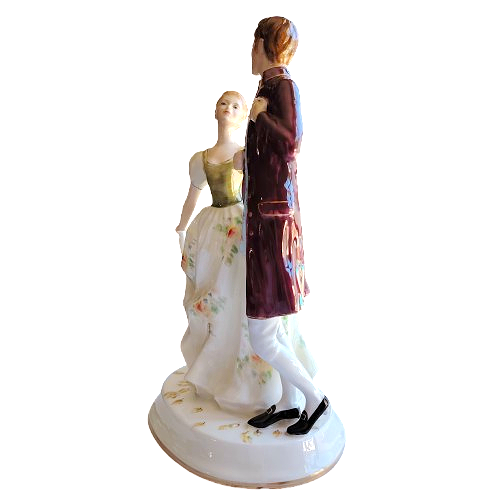 Royal Doulton Young Love HN2735 Figurine