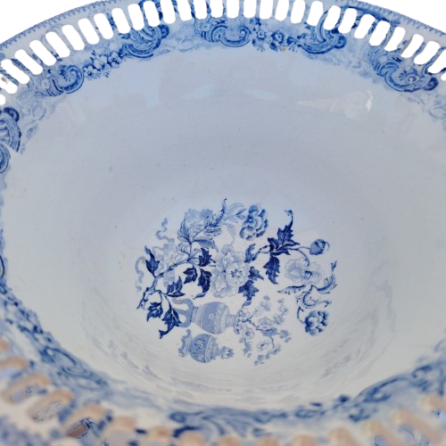 Antique Wedgwood Pierced Porcelain Footed White and Blue Lace Bowl with Underplate