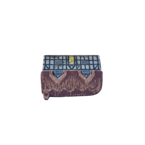 Wade Yelloe Door from Whimsey-on-Why Village