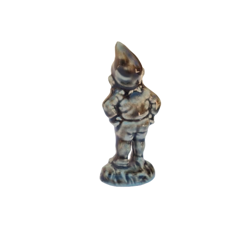 Wade ceramics luck leprechaun cobbler figurine 1960s.