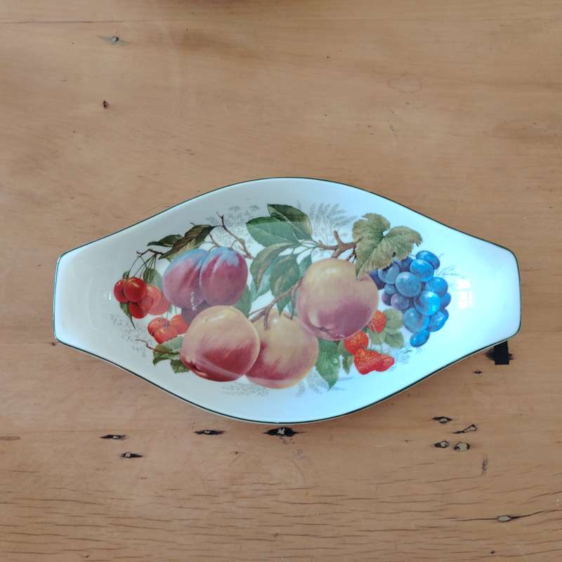 The Wiesenthal Classic White Paradise Valley 2142 Porcelain Fruit Platter