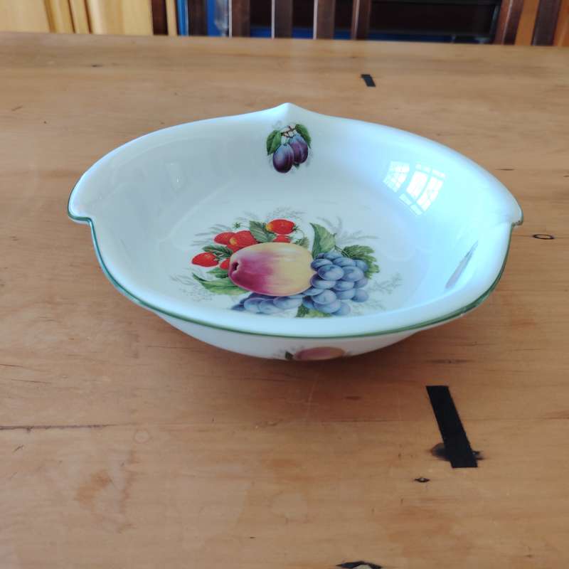 The Wiesenthal Paradise Valley 2142 Porcelain Fruit Dish Bowl