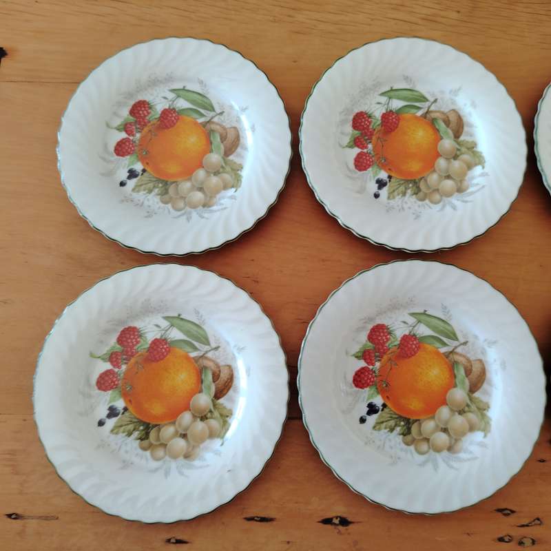 The Wiesenthal Paradise Valley 2142 Porcelain Fruit 6 x Side Plates