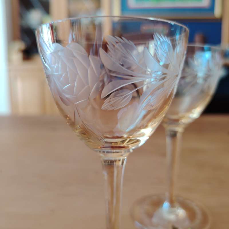 Vintage Etched Pink Optic Glass Wine Sherry Glasses