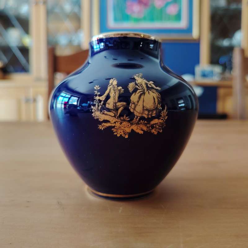 Round Courting Couple Cobalt Blue with Gold Etching Vase