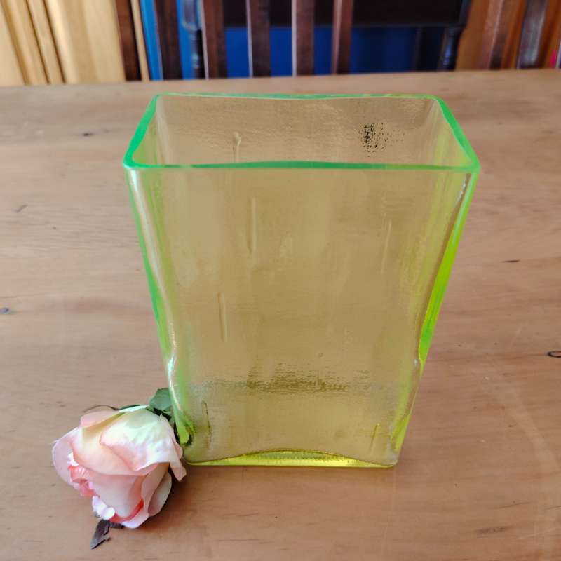 Vintage Riihimaan Lasi Mikko Helander Finnish Glass Vase