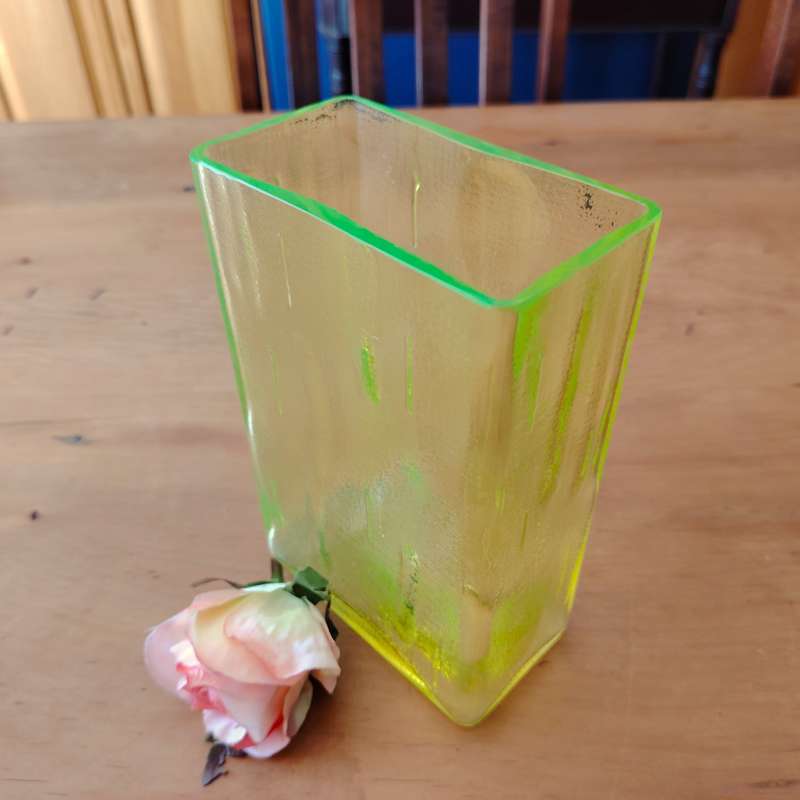 Vintage Riihimaan Lasi Mikko Helander Finnish Glass Vase