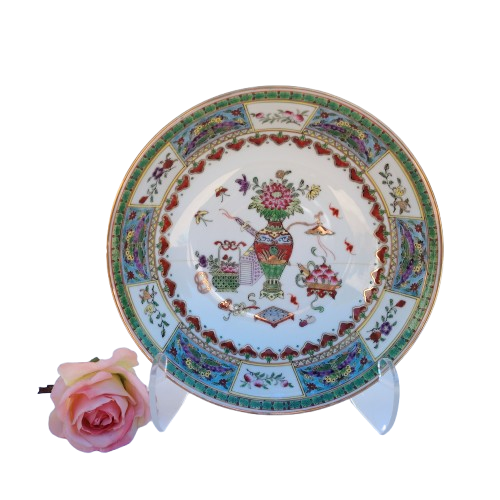 Chinese Cantonese serving bowl porcelain pottery