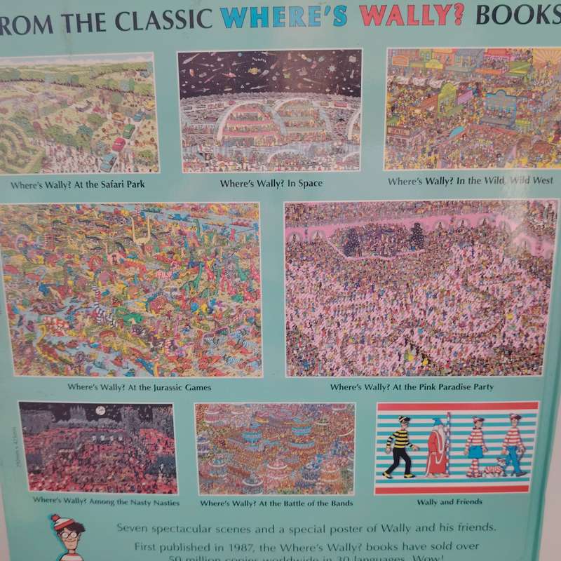 Where's Wally? The Spectactacular Large Poster Book