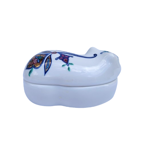 Elizabeth Arden Byzantium Collection Porcelain Cat Trinket Box