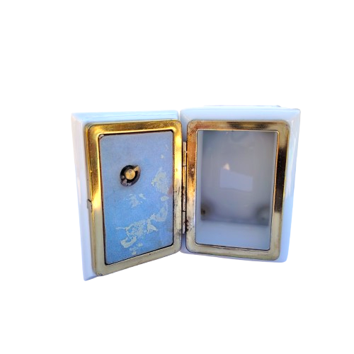 Elizabeth Arden Southern Heirlooms music box trinket box