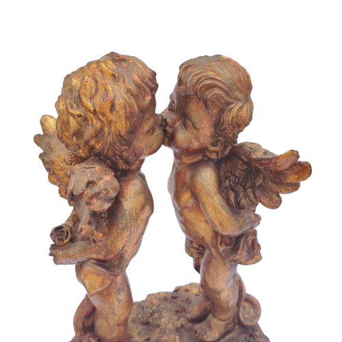 Large Giltwood-Effect Figurine of Two Cherubs Kissing
