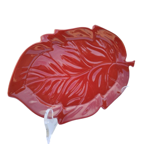 Carlton Wear Australian Design Red Leaf Plate