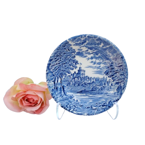 Unicorn Wear Wedgwood Windsor Castle blue and white dish