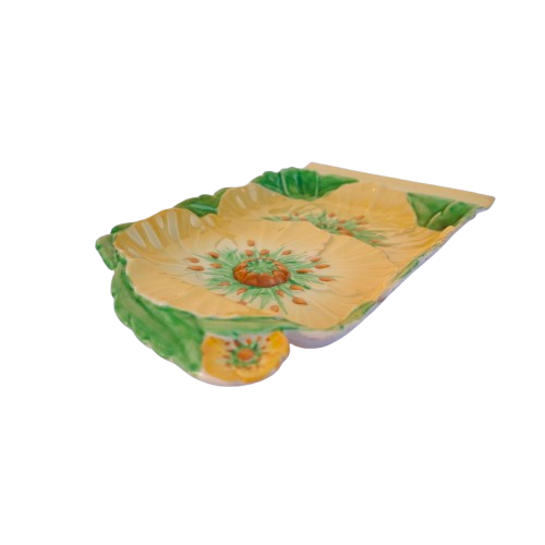 Carlton Ware Australian Design Buttercup serving dish flower