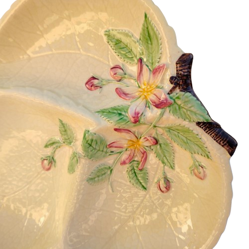 Carlton Ware Australian Design leaf serving dish flower